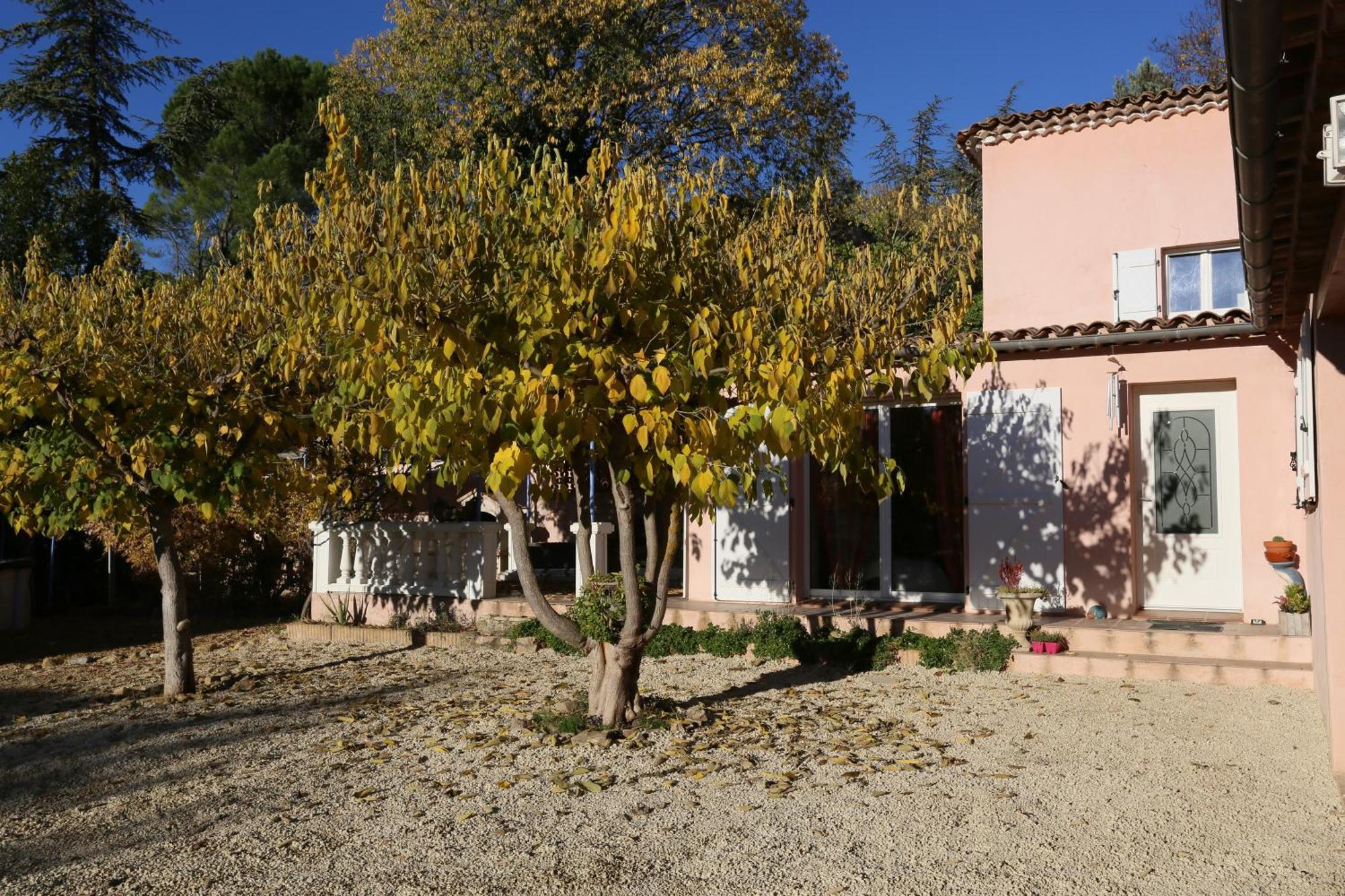 Bed and Breakfast Au Nid De Mes Anges Entrecasteaux Exterior foto