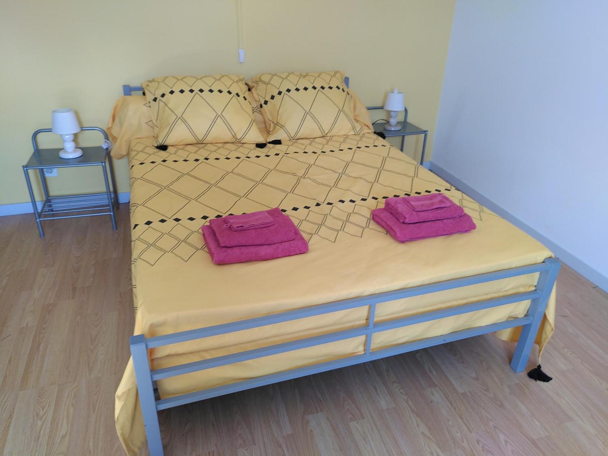 Bed and Breakfast Au Nid De Mes Anges Entrecasteaux Exterior foto